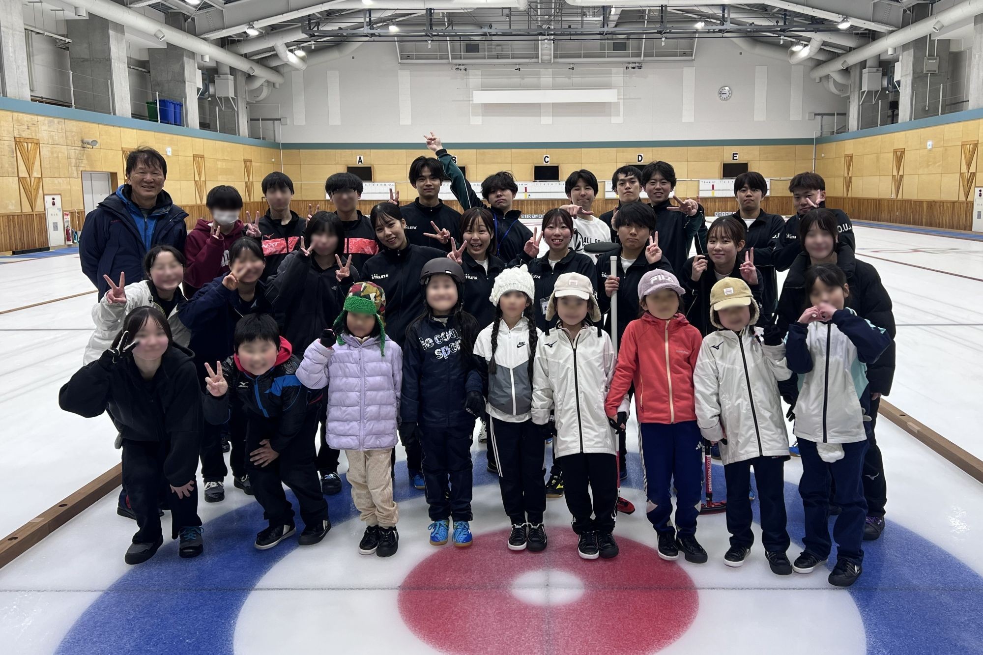 名寄市のジュニアカーリングクラブのみなさんと