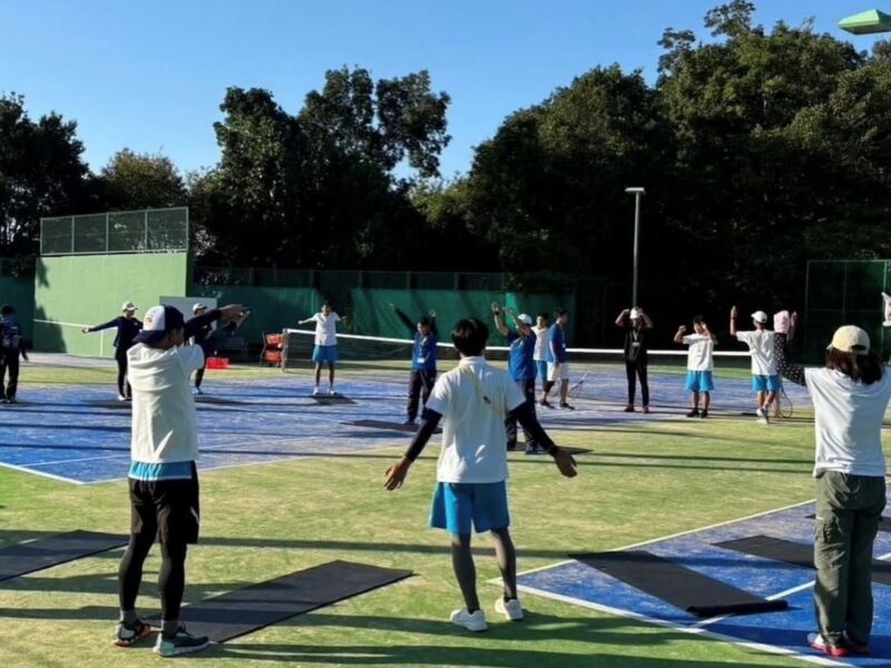 大阪体育大学でテニス体験教室を開催