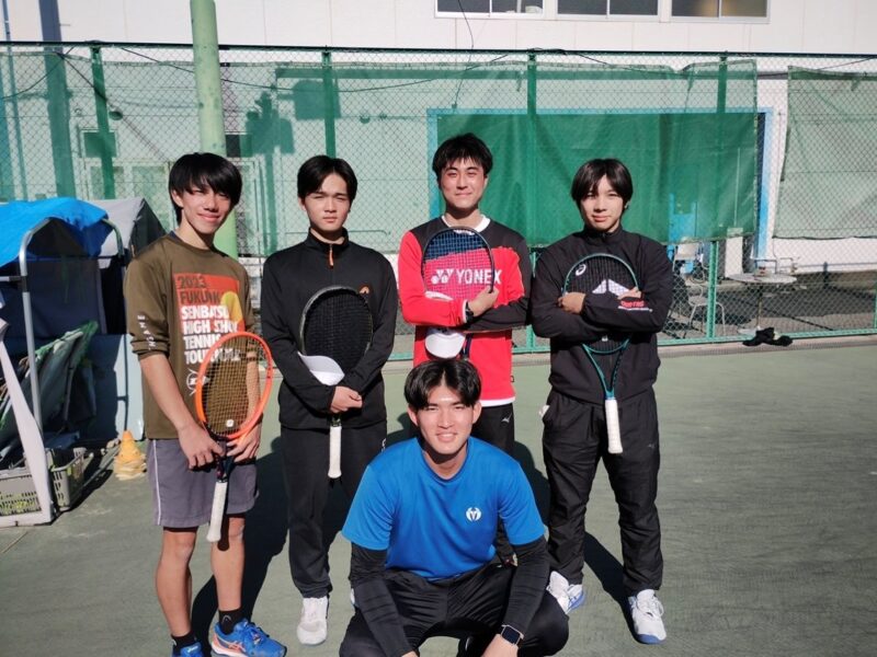 体験教室に参加したテニス部の学生