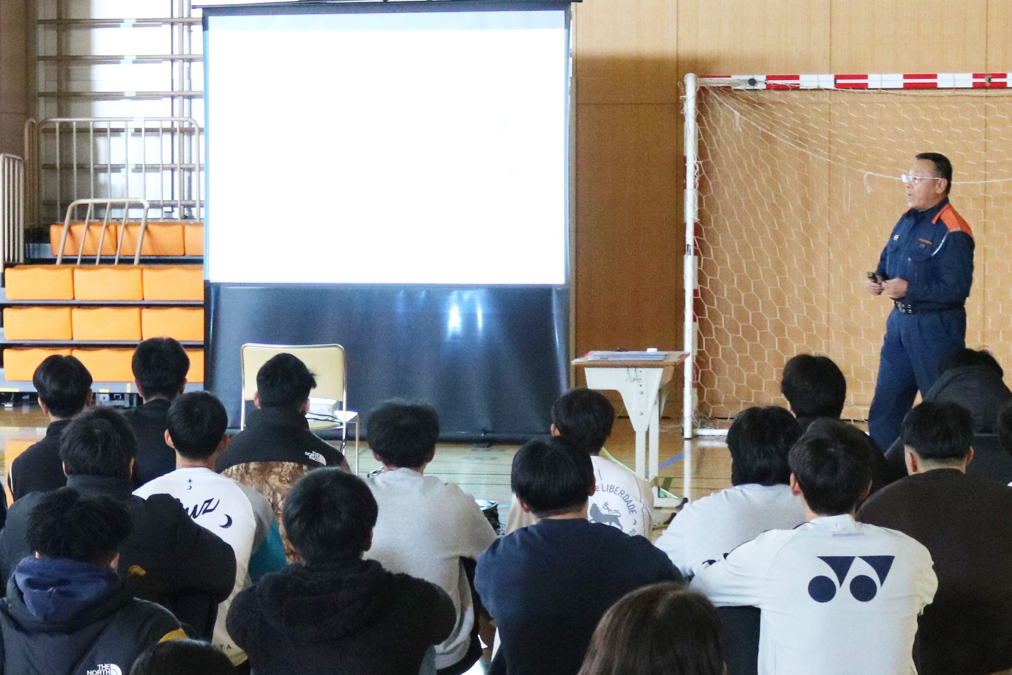 泉州南消防組合による救急救命講習 第6体育館で