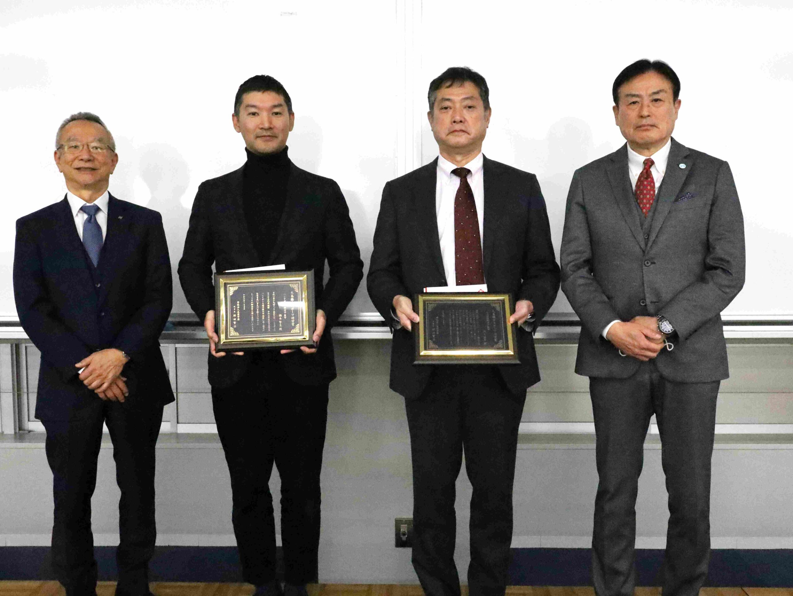 0bde4a84fcc8cc6f56a793b33a2344