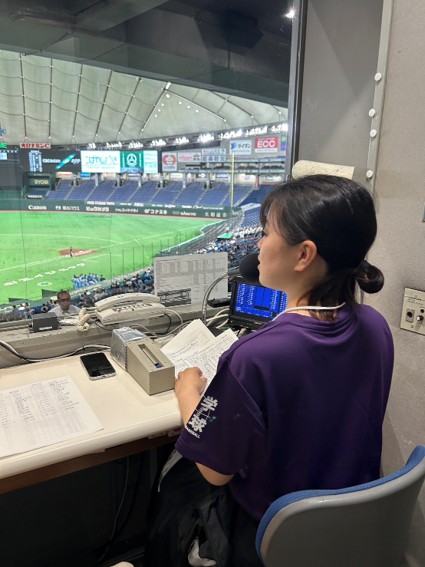 東京ドームでアナウンスを務める吉田さん=全日本大学野球選手権大会で
【大阪体育大学】