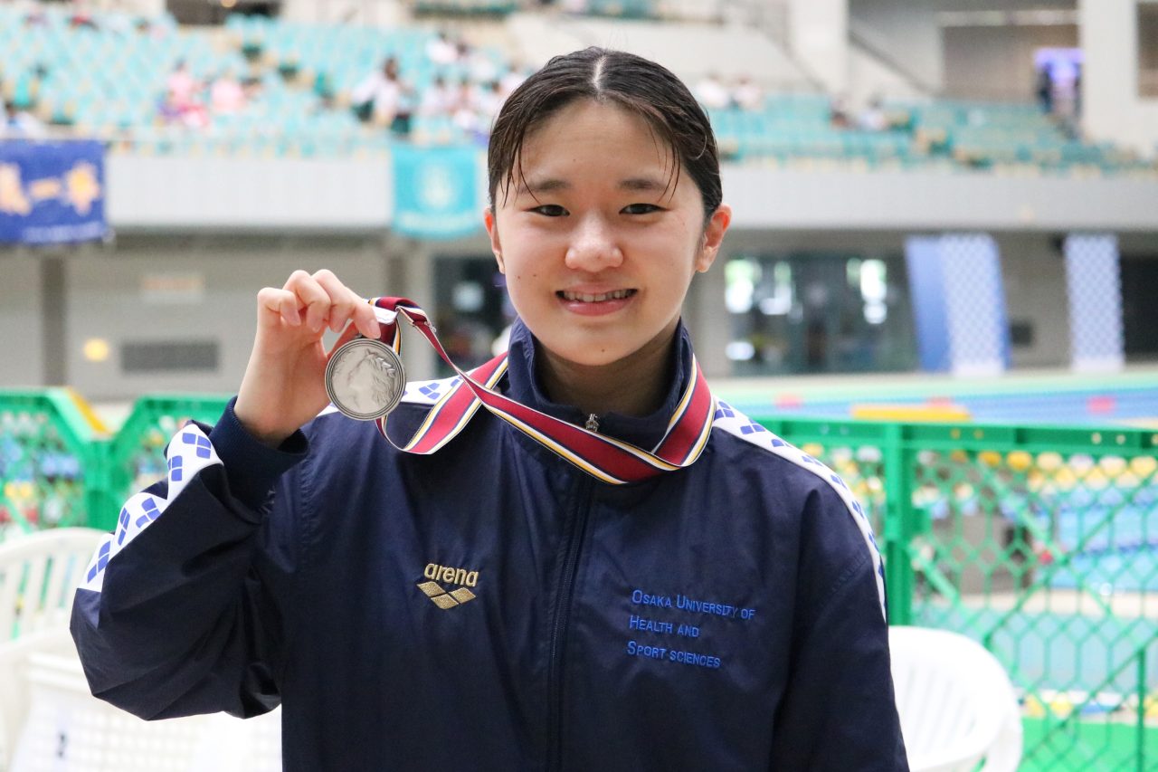 〈女子200ｍ 個人メドレー・400ｍ 個人メドレー〉　準優勝＝枡井萌