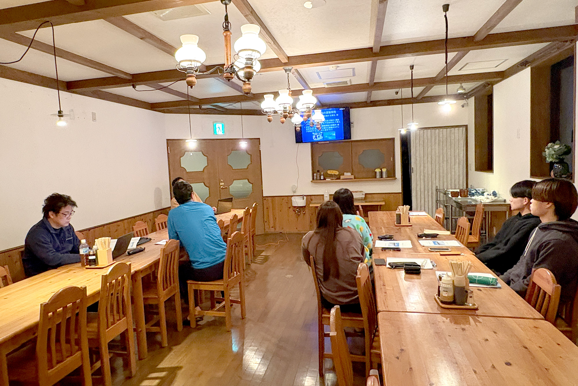 講義、ミーティングの様子