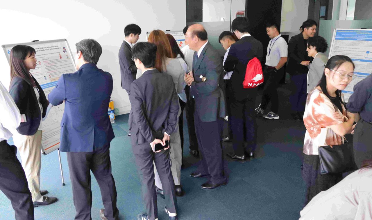 ポスター発表も盛況だった 【大阪体育大学】

