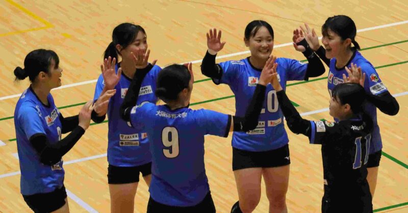 大阪体育大学バレーボール部女子（資料写真） 【大阪体育大学】