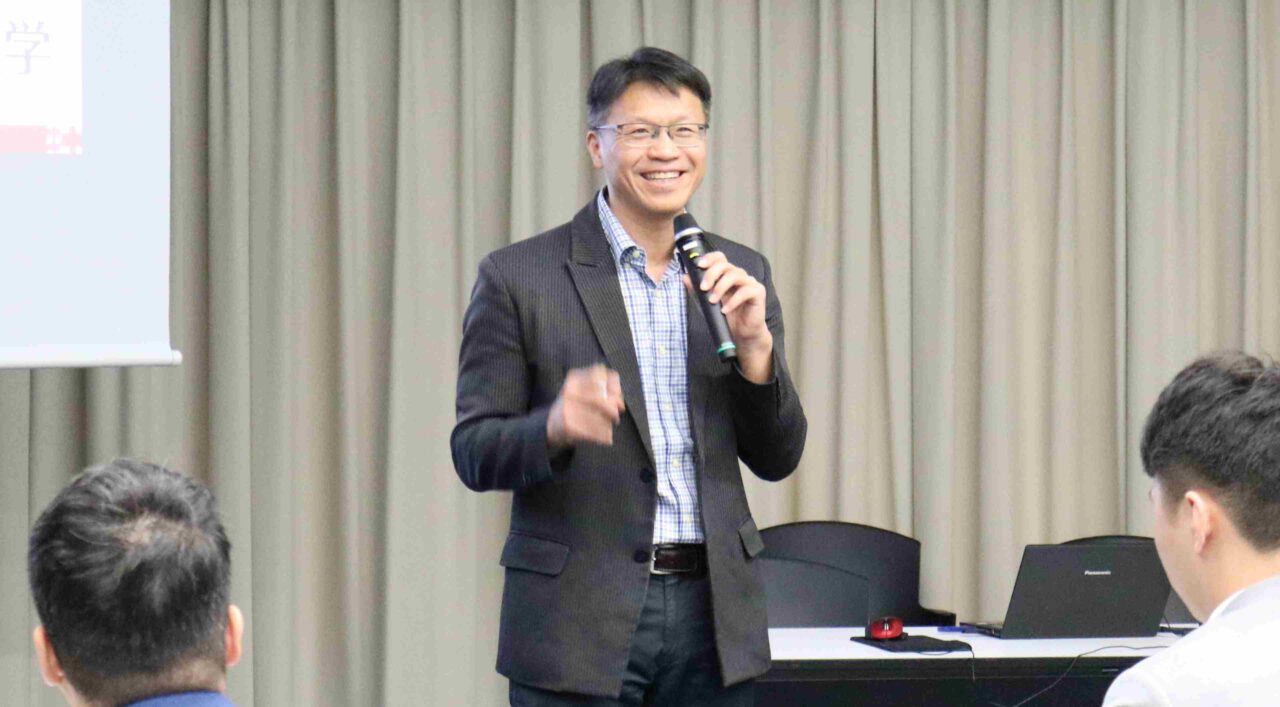 国立台湾師範大学の張育愷スポーツ・レクリエーション学部特聘教授 【大阪体育大学】