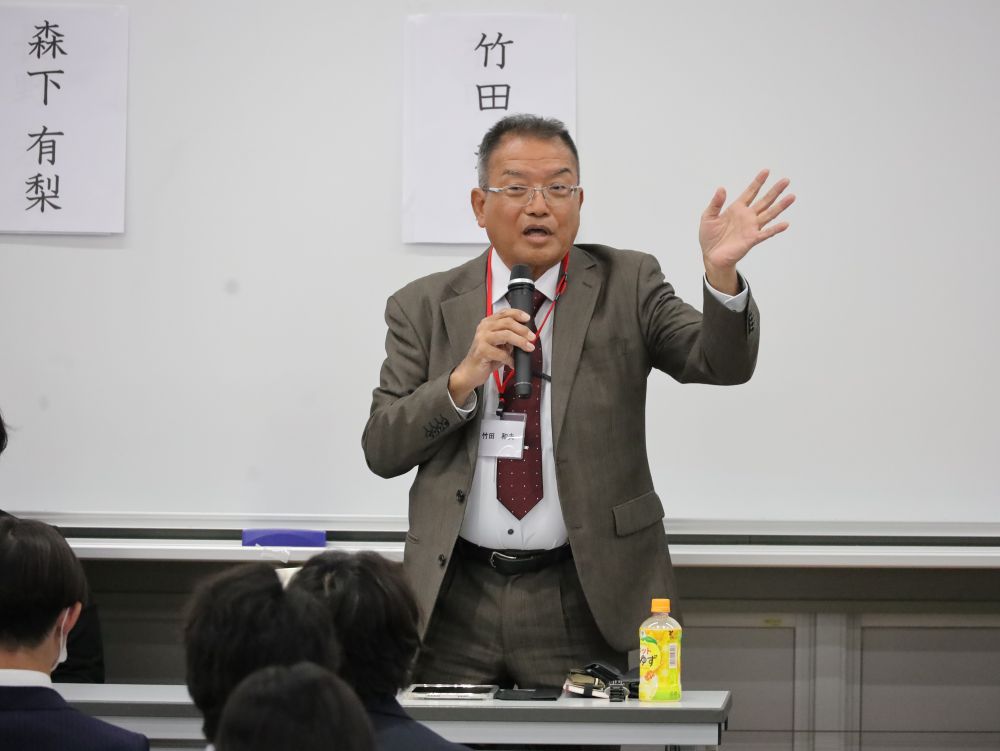 大阪体育大学キャリアフェスタで後輩に講演
【大阪体育大学】