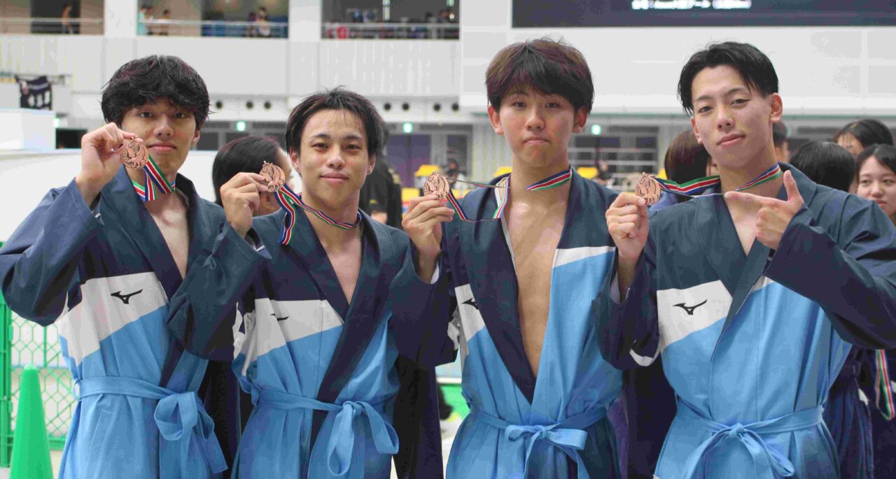 田中拓紀（体育4年、岩手・盛岡北高校）／宗石星流（体育4年・高知商業高校）／中川凌太（体育4年、大阪・桃山学院高校）／上甲陽輝
【大阪体育大学】