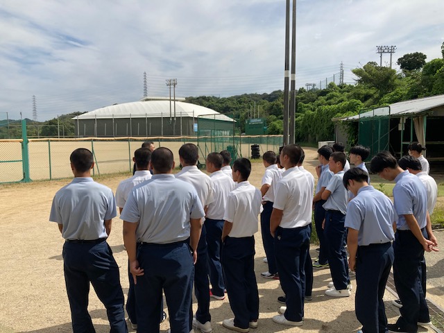 野球場を見学