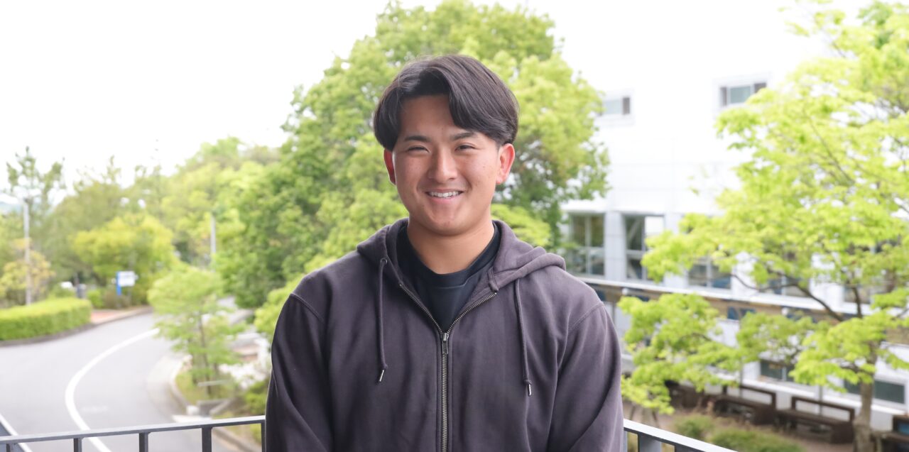 大阪体育大学教育学部１年・川口陸さん（兵庫・西宮今津高校出身）
【大阪体育大学】