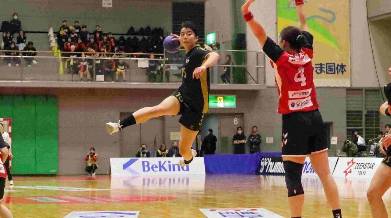 川﨑美羽（スポーツ科学部２年、東京・佼成学園女子高校）