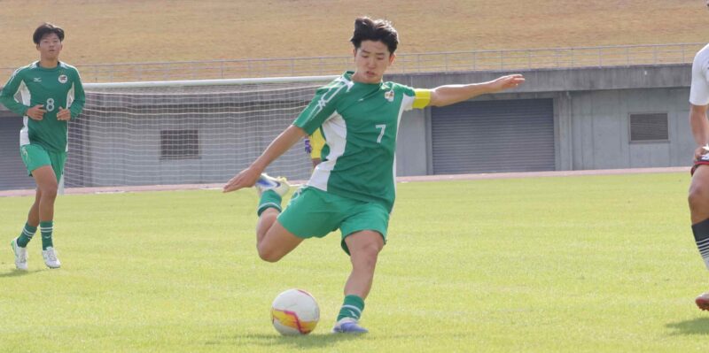 リーグ戦10ゴール、6アシストでチームをけん引した佐野竜眞(体育学部4年、広島県瀬戸内高校) 【大阪体育大学】