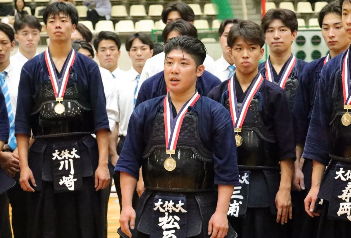 試合後のミーティングで話す松原正明主将
【大阪体育大学】