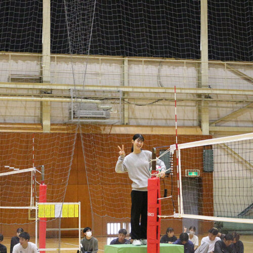 バレーボール部が審判