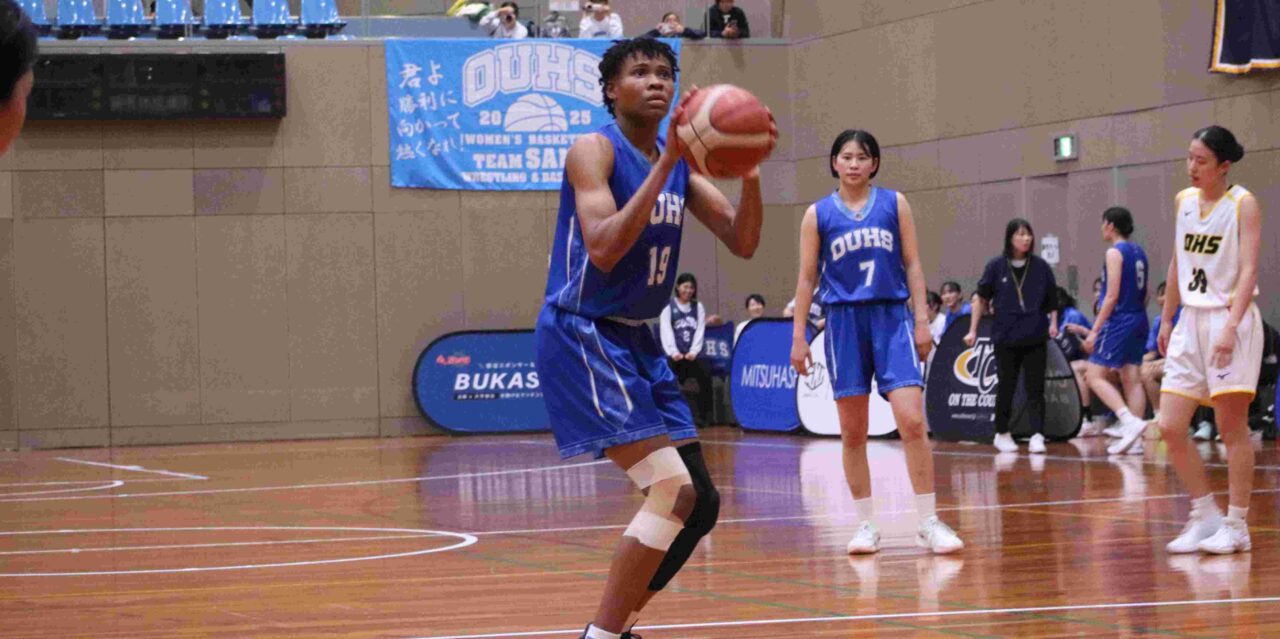 アィェビドゥン・グレイス（体育３年、岡山・倉敷翠松高校）
【大阪体育大学】