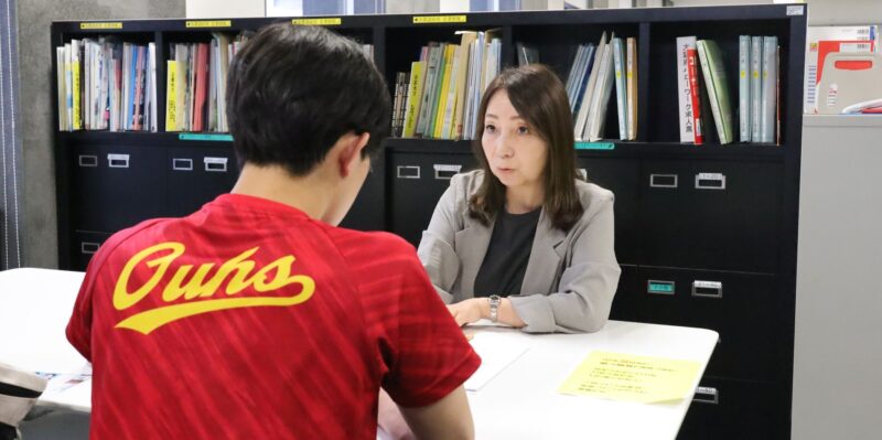 全学生との個別面談で１人1人に寄り添う　大阪体育大学