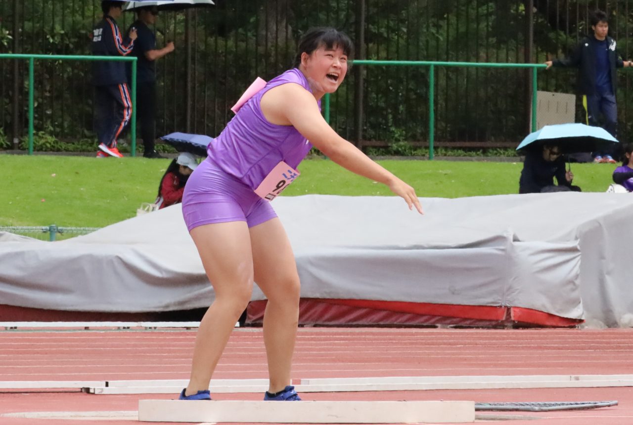 ＜女子砲丸投げ＞２位　武田光里