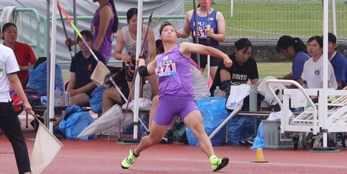 鈴木彩夏(スポーツ科学部1年、大阪体育大学浪商高校)