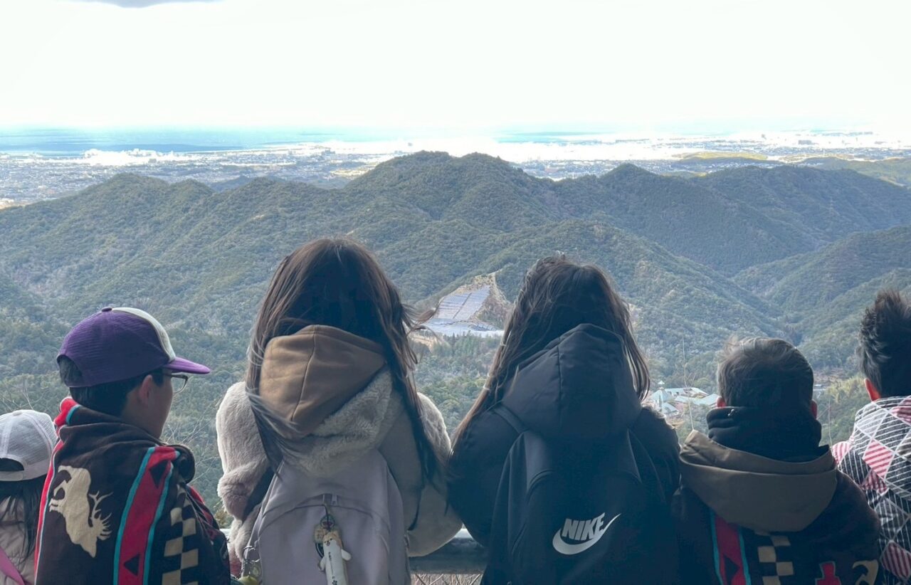 展望台までハイキング 【大阪体育大学】