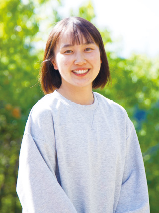 安井 愛 さん